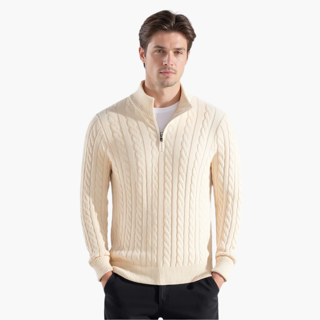 Sweter warkoczowy z półzamkiem