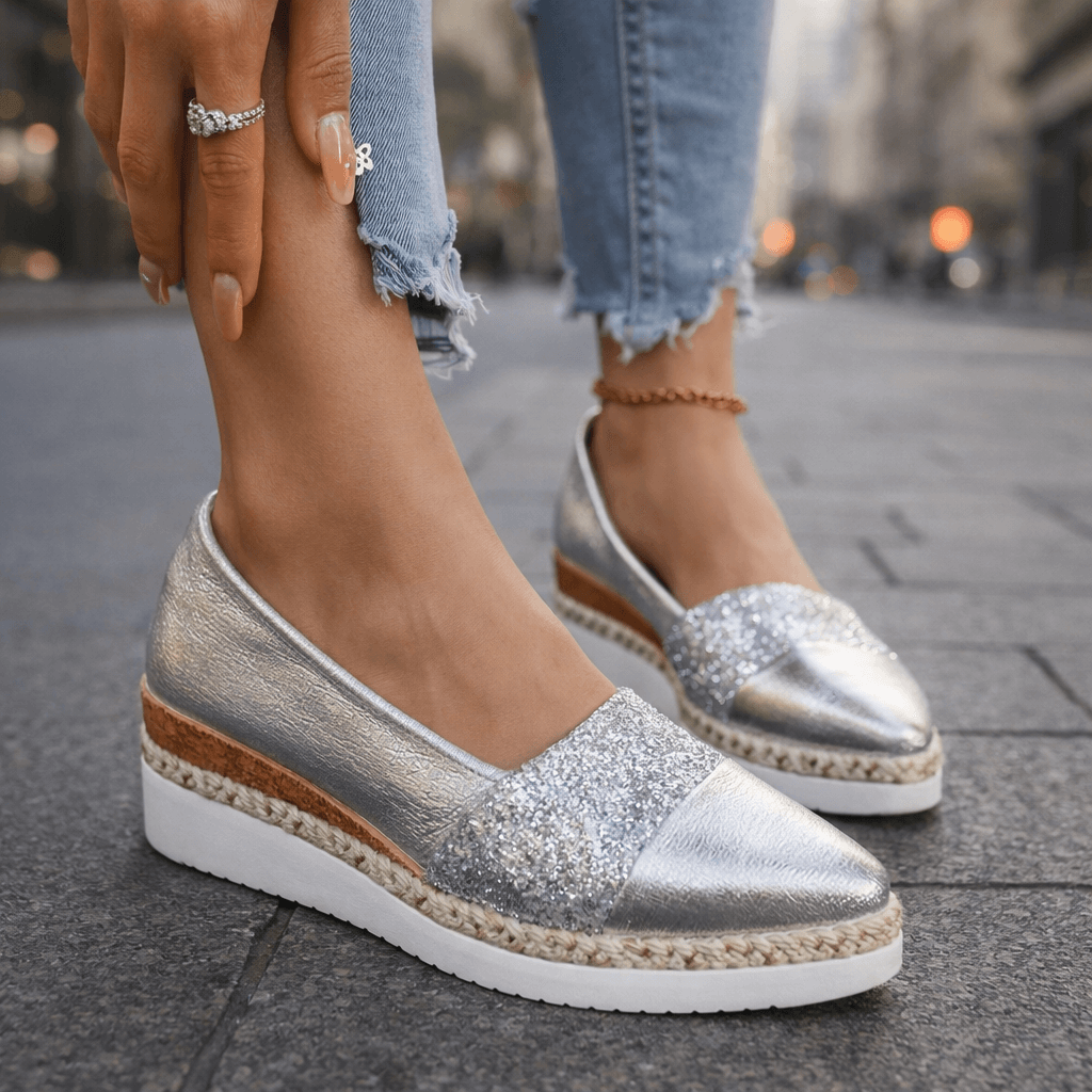 Buty Elvaria Glow na koturnie