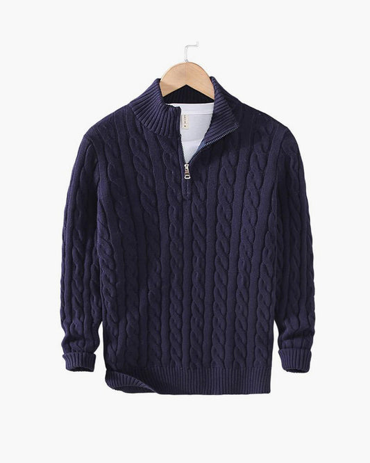 Sweter warkoczowy z półzamkiem