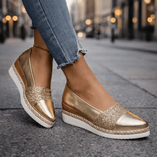 Buty Elvaria Glow na koturnie