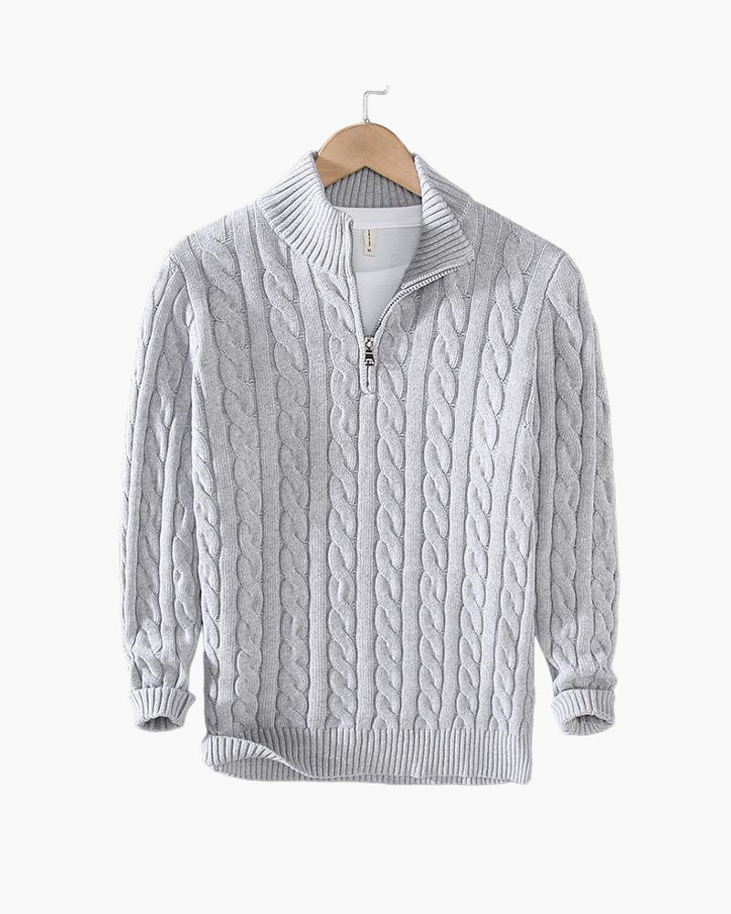 Sweter warkoczowy z półzamkiem