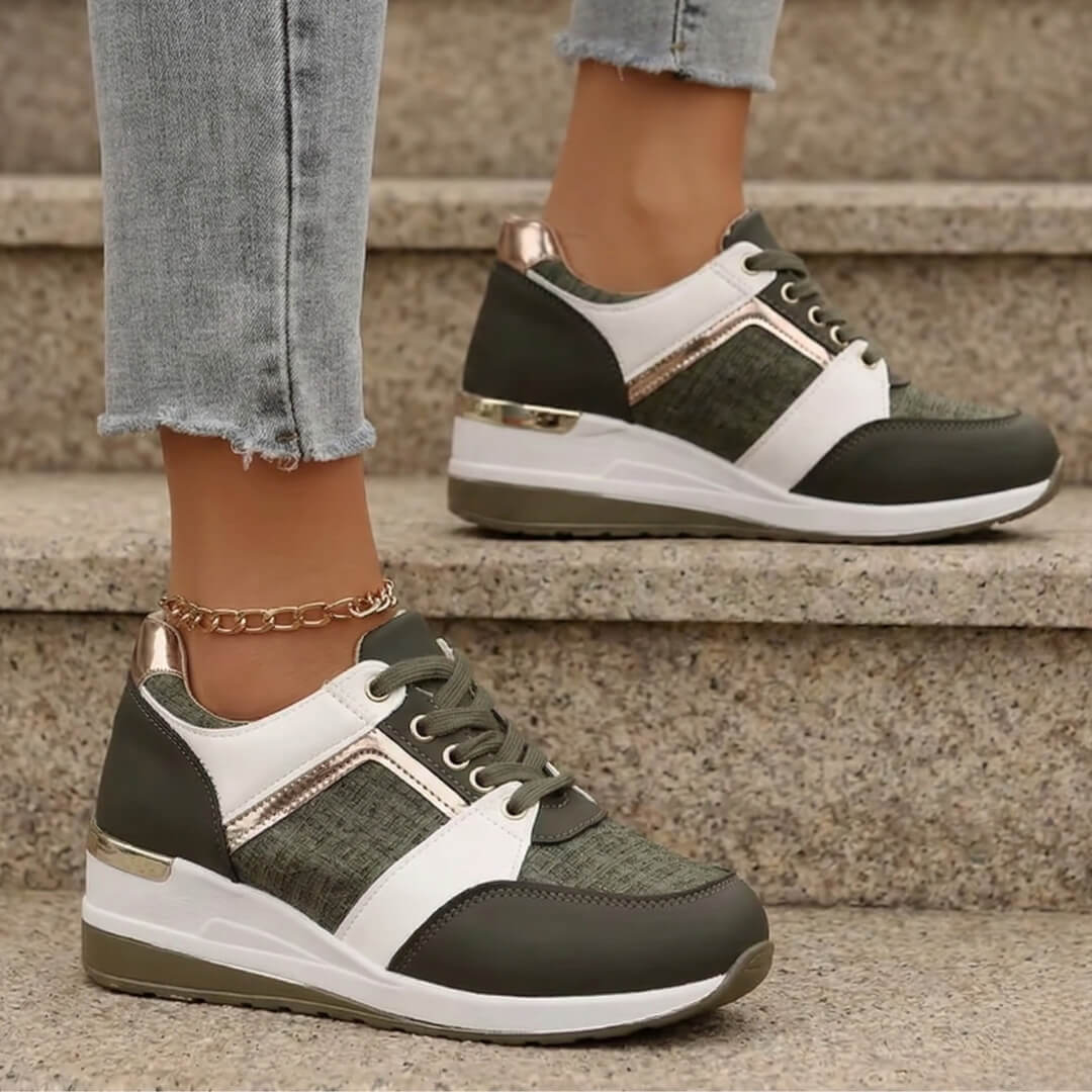 Sneakersy Arina na koturnie