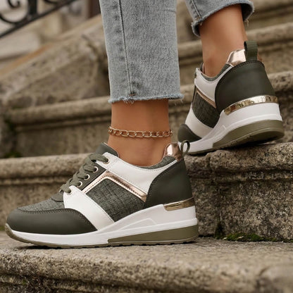 Sneakersy Arina na koturnie