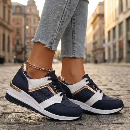Sneakersy Arina na koturnie