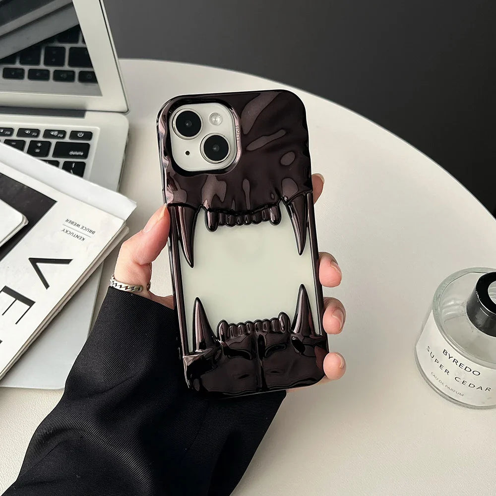 Etui Hyper Fangs na telefon