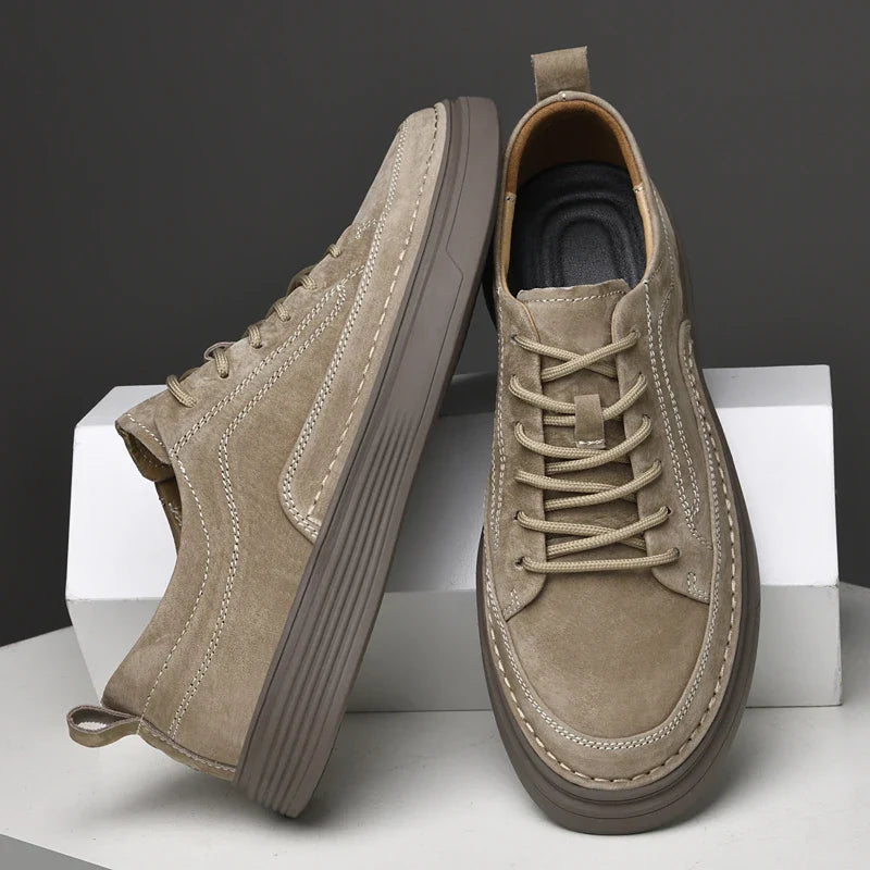 Sneakersy Velar z zamszu